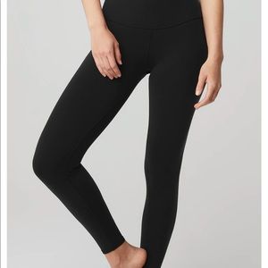 ALO Yoga Black 7/8 High-Waist Airbrush leggings